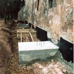 Pałac-przypory-odbudowa.2003